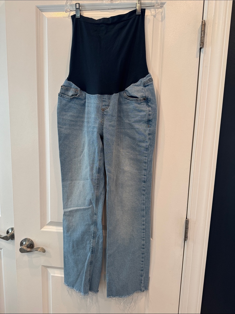 Motherhood Maternity Slim Straight-Leg Jeans with Over Belly Stretch Panel